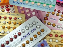 Противозачаточные таблетки: какие лучше выбрать, как принимать и как действуют 