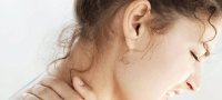Что делать при болезненном защемлении в шее?